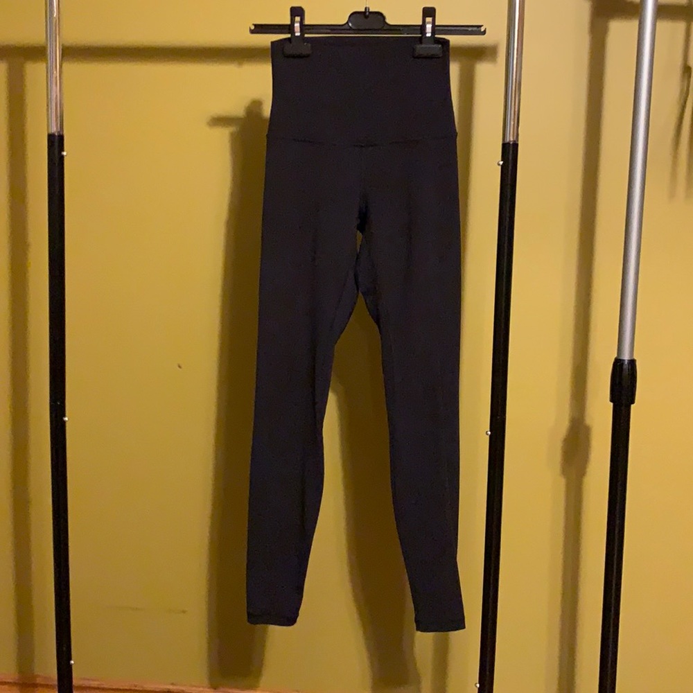 Lulu Align Super High 28”